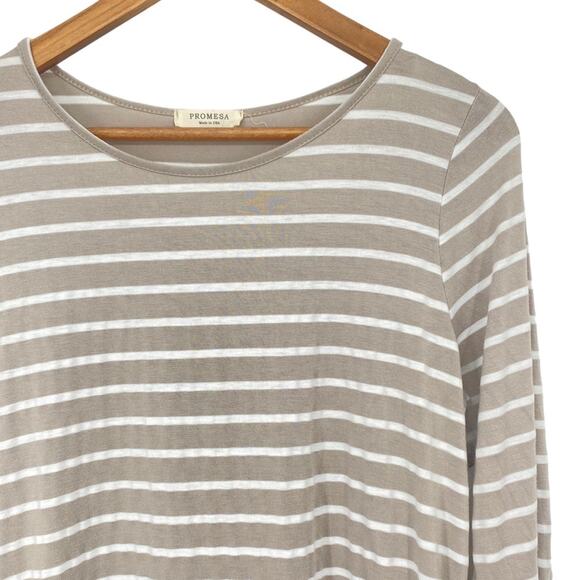 PROMESA Striped Bow Tie Bell Sleeve Top Gray White Size Medium - Picture 2 of 7